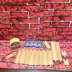 Thomas & Friends Wooden Railway bridge and track pcs